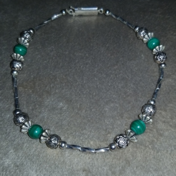 3 Green Bracelets - Picture 3 of 5
